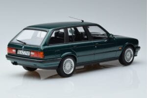 BMW 325i E30 Touring Vihreä Metallic Norev 1:18 183219 Metalli — kuva 2 / 6