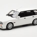 BMW 325i E30 Touring M Package Valkoinen Otto 1:18 OT238