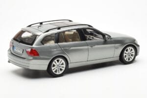 BMW 330i E91 Touring Harmaa Metallic Kyosho 1:18 80430394359 Metalli — kuva 3 / 8