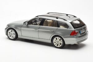 BMW 330i E91 Touring Harmaa Metallic Kyosho 1:18 80430394359 Metalli — kuva 7 / 8