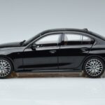 BMW 330i G20 Musta Metallic Norev 1:18 183277 Metalli - image 4 of 7