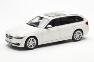 BMW 335i F31 Touring Alpine Valkoinen Paragon 1:18
