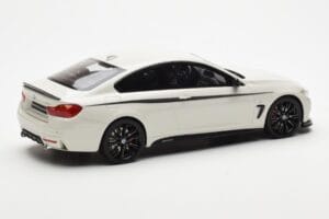 BMW 435i F32 M Performance Package Valkoinen GT Spirit 1:18 GT710 Hartsi — kuva 2 / 6