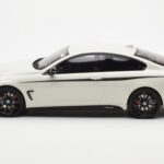 BMW 435i F32 M Performance Package Valkoinen GT Spirit 1:18 - image 3 of 6