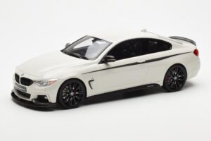BMW 435i F32 M Performance Package Valkoinen GT Spirit 1:18 GT710