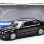 BMW 540i E34 Musta Metallic MCG 1:18 - image 6 of 6