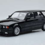 BMW 540i E34 Touring Musta Metallic MCG 1:18