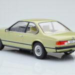 BMW 628 CSi E24 Vaaleanvihreä MCG 1:18 - image 4 of 5