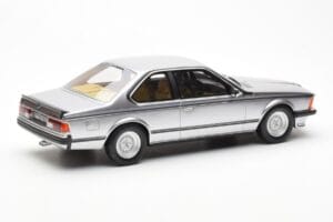 BMW 635 CSi E24 Hopea Otto 1:18 OT313 Hartsi — kuva 2 / 6