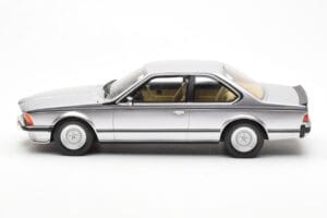 BMW 635 CSi E24 Hopea Otto 1:18 OT313 Hartsi — kuva 3 / 6