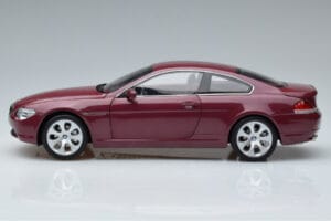 BMW 645Ci E63 Tummanpunainen Kyosho 1:18 08701CR Metalli — kuva 4 / 7