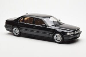 BMW 750iL E38 Musta Otto 1:18 OT609 Hartsi — kuva 4 / 6