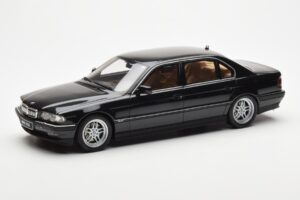 BMW 750iL E38 Musta Otto 1:18 OT609
