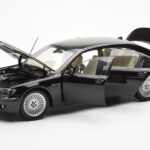 BMW 760Li E66 Musta Kyosho 1:18 - image 2 of 9