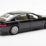 BMW 760Li E66 Musta Kyosho 1:18 - image 3 of 9
