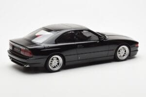 BMW 850 CSi E31 Musta Otto 1:18 OT827 Hartsi — kuva 2 / 6