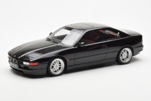BMW 850 CSi E31 Musta Otto 1:18 OT827
