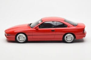 BMW 850 CSi E31 Punainen Otto 1:18 OT158 Hartsi — kuva 3 / 6