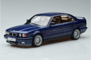 BMW Alpina B10 4.6 E34 Sininen MCG 1:18 MCG18230 Metalli