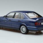 BMW Alpina B10 4.6 E34 Sininen MCG 1:18 MCG18230 Metalli - image 5 of 6