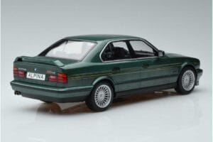 BMW Alpina B10 4.6 E34 Vihreä MCG 1:18 MCG18229 Metalli — kuva 2 / 6