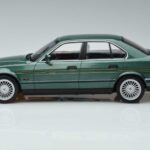 BMW Alpina B10 4.6 E34 Vihreä MCG 1:18 MCG18229 Metalli - image 3 of 6