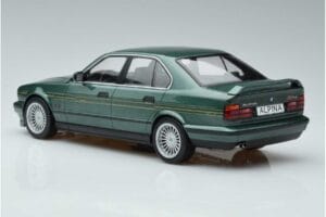 BMW Alpina B10 4.6 E34 Vihreä MCG 1:18 MCG18229 Metalli — kuva 5 / 6