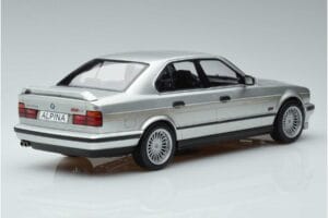 BMW Alpina B10 4.6 E34 Hopea MCG 1:18 MCG18231 Metalli — kuva 2 / 5