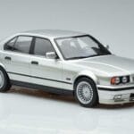 BMW Alpina B10 4.6 E34 Hopea MCG 1:18 MCG18231 Metalli - image 4 of 5