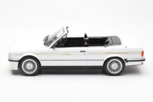 BMW Alpina C2 2.7 E30 Avoauto Valkoinen MCG 1:18 MCG18383 Metalli — kuva 3 / 6