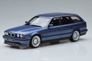 BMW Alpina B10 E34 4.0 Touring Sininen Otto 1:18 OT944 Hartsi