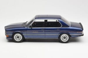 BMW Alpina B7S E12 Turbo Dark Sapphire Sininen Metallic Otto 1:18 OT640 Hartsi — kuva 3 / 6