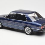 BMW Alpina B7S E12 Turbo Dark Sapphire Sininen Metallic Otto 1:18 OT640 - image 5 of 6