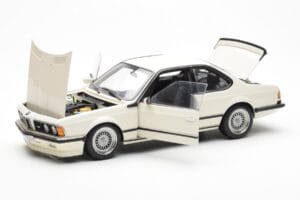 BMW M635 CSi E24 Valkoinen Dealer Edition AUTOart 1:18 80430145829 Metalli — kuva 2 / 8