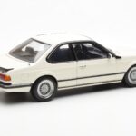 BMW M635 CSi E24 Valkoinen Dealer Edition AUTOart 1:18 - image 3 of 8