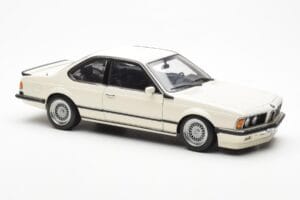 BMW M635 CSi E24 Valkoinen Dealer Edition AUTOart 1:18 80430145829 Metalli — kuva 6 / 8