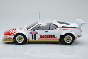 BMW M1 Motul #10 B. Darniche / A. Mahe Rally Tour de Corse 1982 IXO 1:18 18RMC114 Metalli — kuva 3 / 6