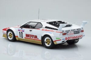 BMW M1 Motul #10 B. Darniche / A. Mahe Rally Tour de Corse 1982 IXO 1:18 18RMC114 Metalli — kuva 5 / 6
