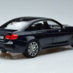 BMW M3 F80 Competition Sininen Norev 1:18 183236 Metalli - image 3 of 7