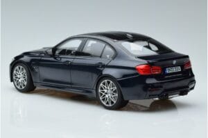 BMW M3 F80 Competition Sininen Norev 1:18 183236 Metalli — kuva 6 / 7