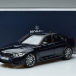BMW M3 F80 Competition Sininen Norev 1:18 183236 Metalli - image 7 of 7