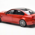 BMW M3 Competition F80 Sakhir Oranssi Norev 1:18 - image 7 of 8