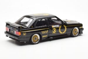 BMW M3 E30 #3 J. Richards Austrian Airlines ATCC 1987 AUTOart 1:18 88745 Metalli — kuva 3 / 8