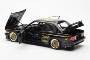 BMW M3 E30 #3 J. Richards Austrian Airlines ATCC 1987 AUTOart 1:18 88745 Metalli — kuva 5 / 8