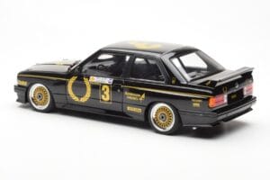 BMW M3 E30 #3 J. Richards Austrian Airlines ATCC 1987 AUTOart 1:18 88745 Metalli — kuva 7 / 8