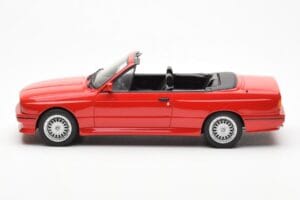 BMW M3 E30 Avoauto Punainen Otto 1:18 OT077 Hartsi — kuva 3 / 6