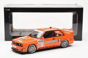 BMW M3 E30 #19 A. Hahne Jägermeister DTM 1992 AUTOart 1:18 89248 Metalli — kuva 8 / 8