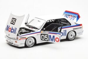 BMW M3 E30 #5 P. Brock Mobil ATCC 1988 AUTOart 1:18 88845 Metalli — kuva 2 / 8