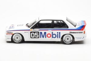 BMW M3 E30 #5 P. Brock Mobil ATCC 1988 AUTOart 1:18 88845 Metalli — kuva 4 / 8