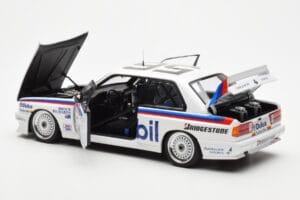 BMW M3 E30 #56 P. Brock / J. Richards Mobil Bathurst 1000 1988 AUTOart 1:18 88847 Metalli — kuva 5 / 9